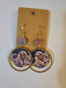Mermaid in gold hoop with glitter connector
