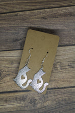 Load image into Gallery viewer, Metal cats
