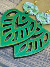 Load image into Gallery viewer, Monstera tropical leaf dangle
