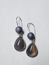 Load image into Gallery viewer, Tear drop stone dangle
