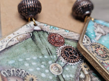 Load image into Gallery viewer, Steam punk seahorse and sting ray
