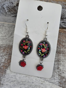 Floral print dangle with rose